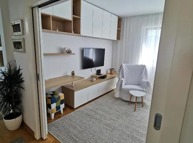 White 5 *