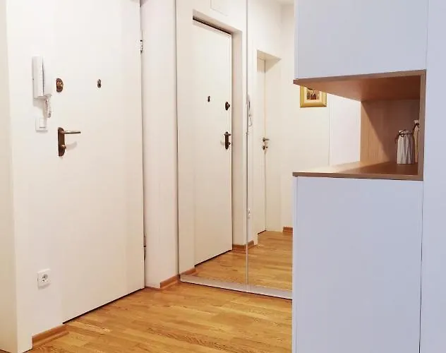 White 5 Apartamento Split